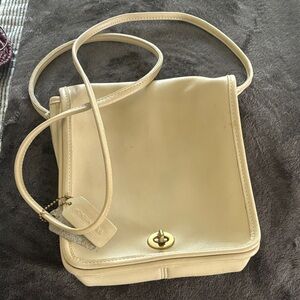 Vintage COACH Shoulder Bag from Old Collection 9620.